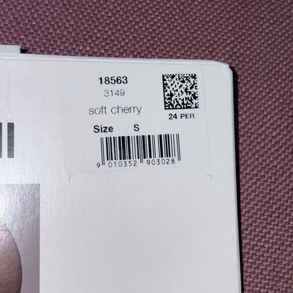 Wolford x REVOLVE Individual 10 Back Seam Tights in Soft Cherry Small New Womens - Picture 6 of 11